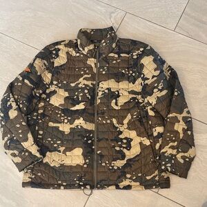 The North Face Men's Black and Tan Camouflage lightweight Puffer Jacket size XXL